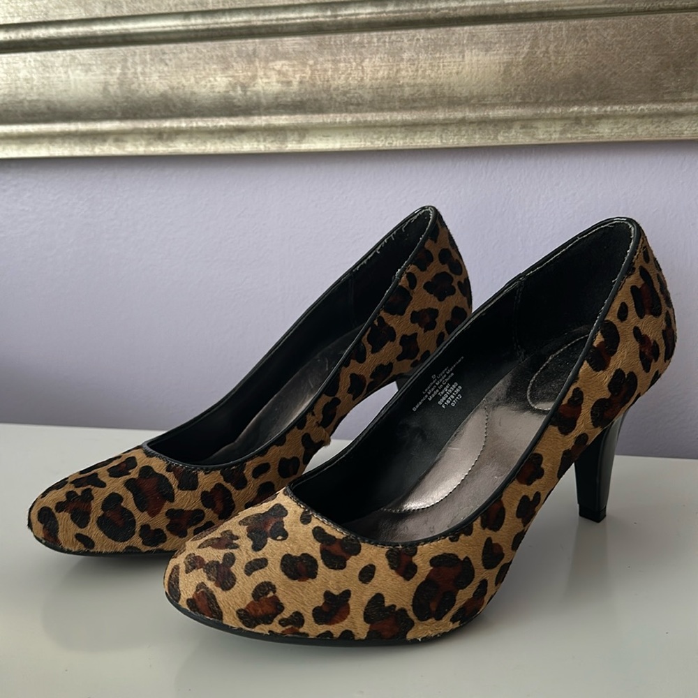 Merona classic animal print pumps - cheetah heel